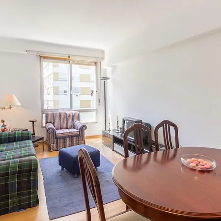 Familial Near Expo Apartment Lisbon